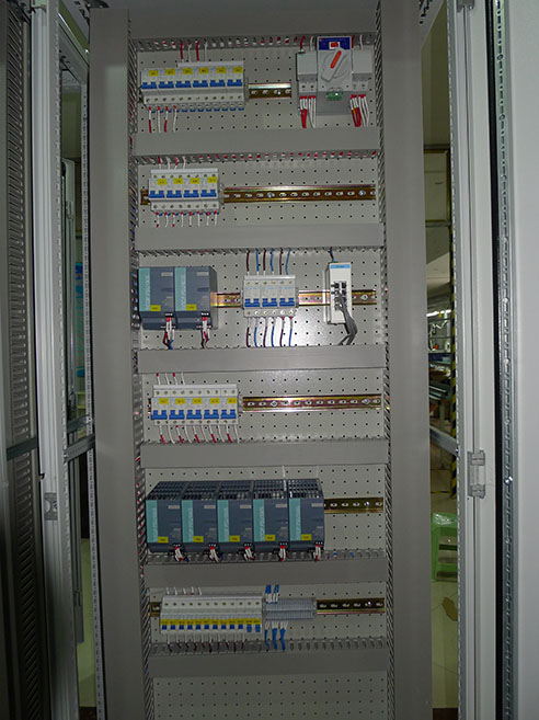 1-1ZH61A424Q1.jpg